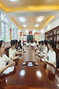 快乐游戏，绽放童真——市二幼开展优质课评比暨创新游戏观摩活动