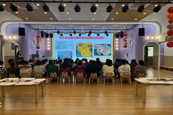 【童教育·园所快讯】以美育美 向光而行——宣城市第二幼儿园开展小梵高创意美术培训