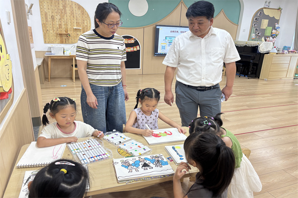 【童教育•园所快讯】深耕暑托惠民生 调研领航促提升 ——宣城市第二幼儿园迎接暑期托管服务工作调研