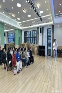 凝聚新力量，助力新成长 ——市二幼开展岗前培训活动
