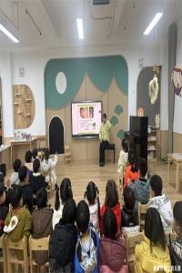 科技助耳，共享美好生活——宣城市第二幼儿园开展“爱耳日”健康教育活动