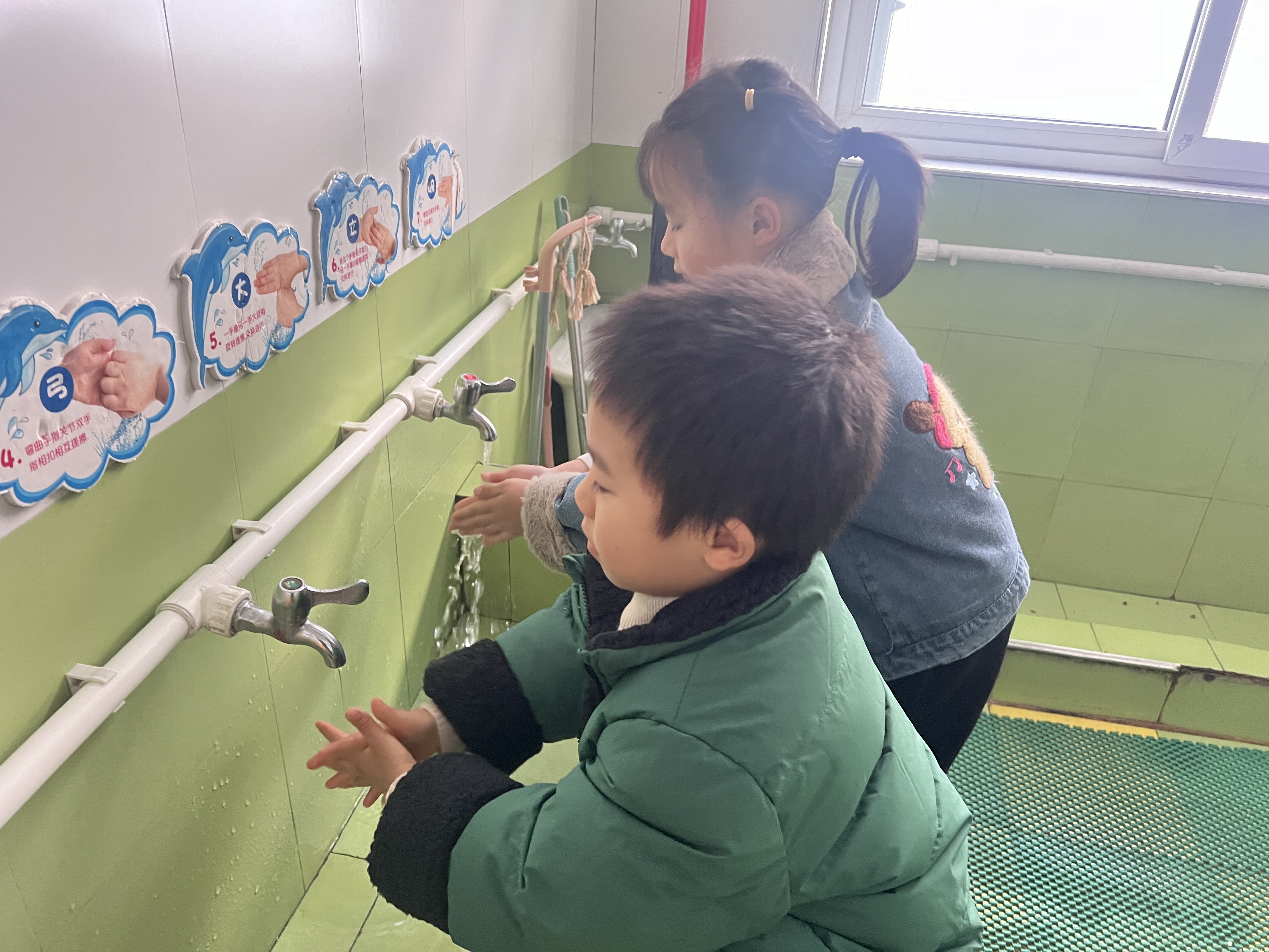 【童教育·园所快讯】筑牢肠道传染病“防护墙”——市二幼开展肠道传染病预防教育活动