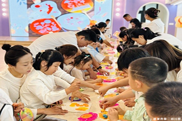 【童教育•幼儿在线】越玩“月”心动，童趣庆中秋 ——宣城市第二幼儿园开展中秋主题活动